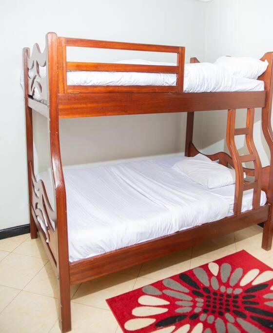 ניירובי Forget Your Worries In This Serene 5 Bedroom Villa In Ngong מראה חיצוני תמונה